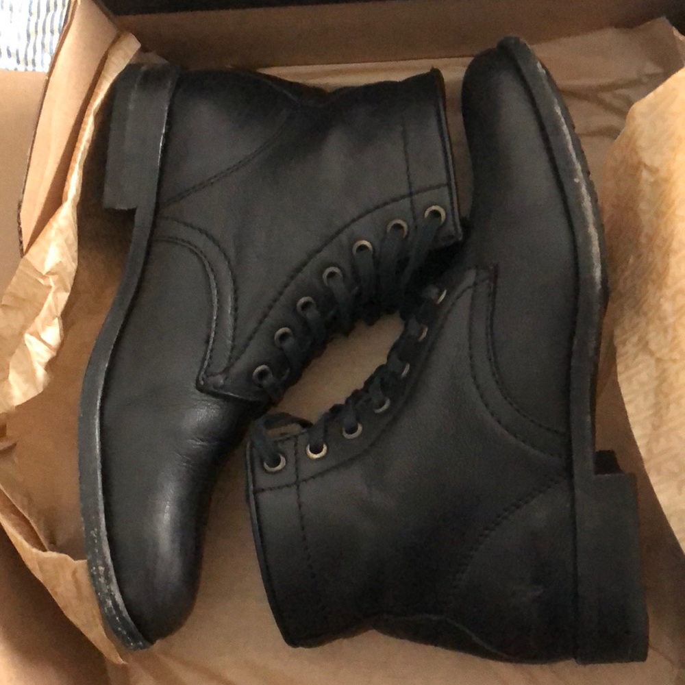 Frye Tyler Lace Up